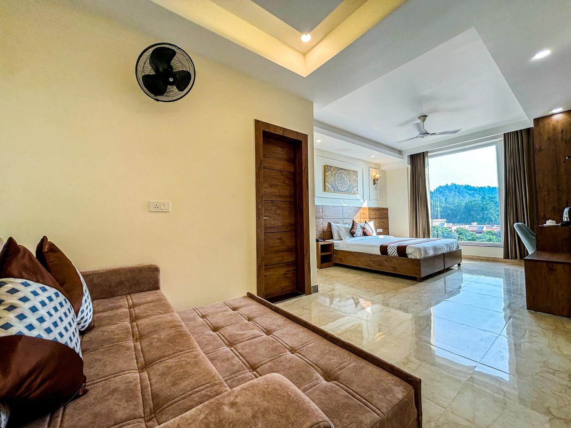 Hotel Nirvana Bliss, Behind Parmarth Niketan Rishīkesh Eksteriør billede