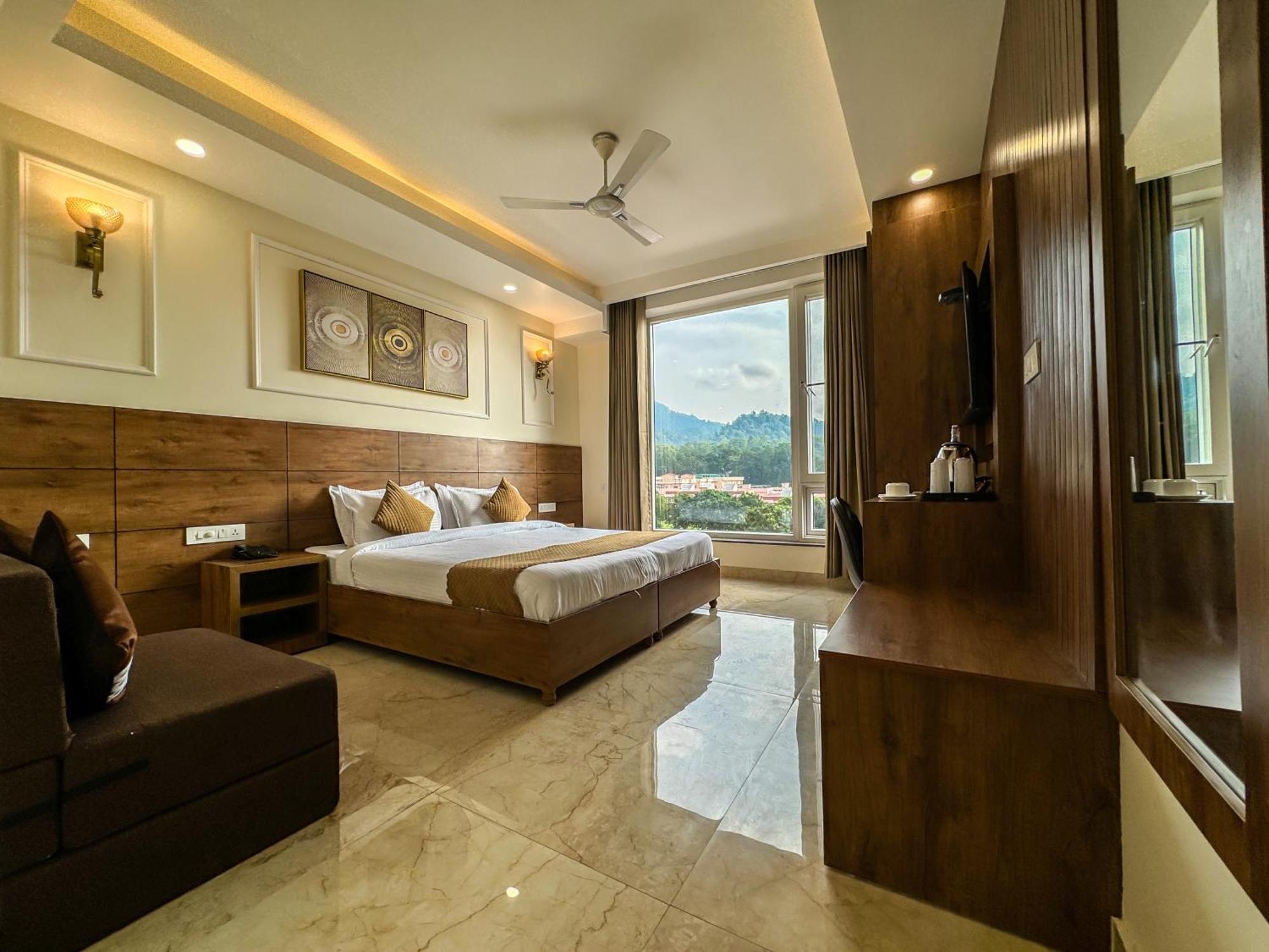 Hotel Nirvana Bliss, Behind Parmarth Niketan Rishīkesh Eksteriør billede