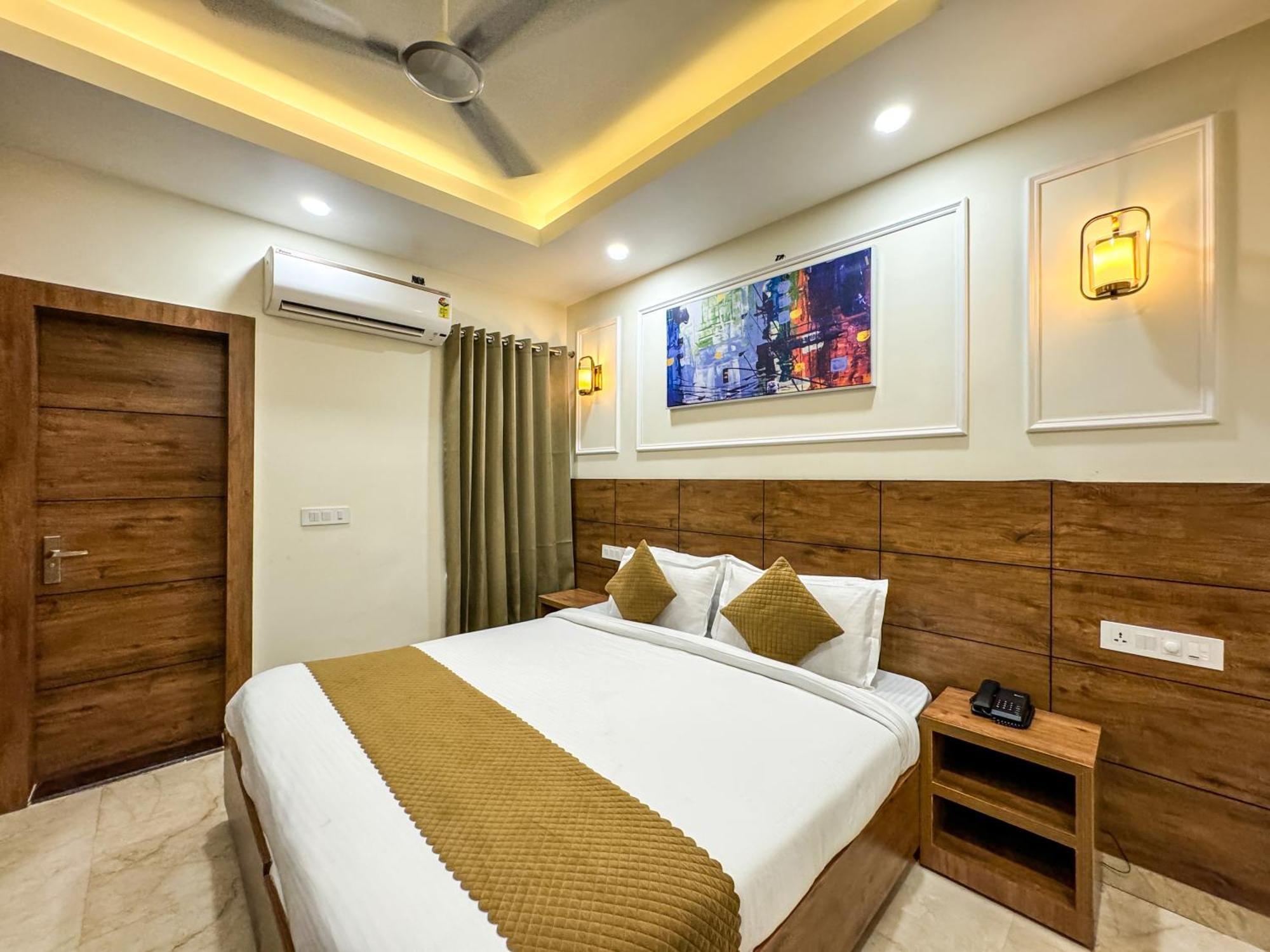 Hotel Nirvana Bliss, Behind Parmarth Niketan Rishīkesh Eksteriør billede