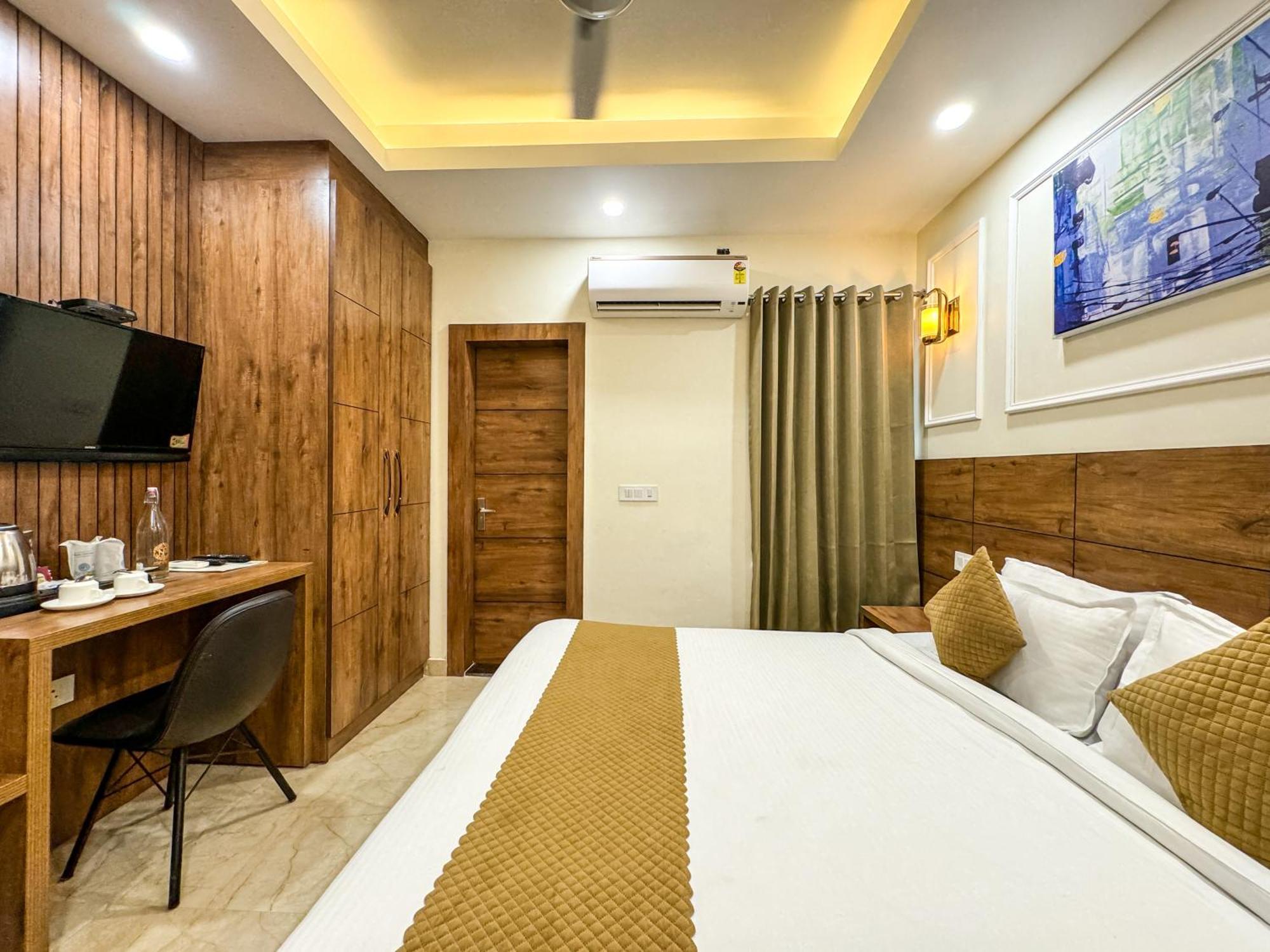 Hotel Nirvana Bliss, Behind Parmarth Niketan Rishīkesh Eksteriør billede